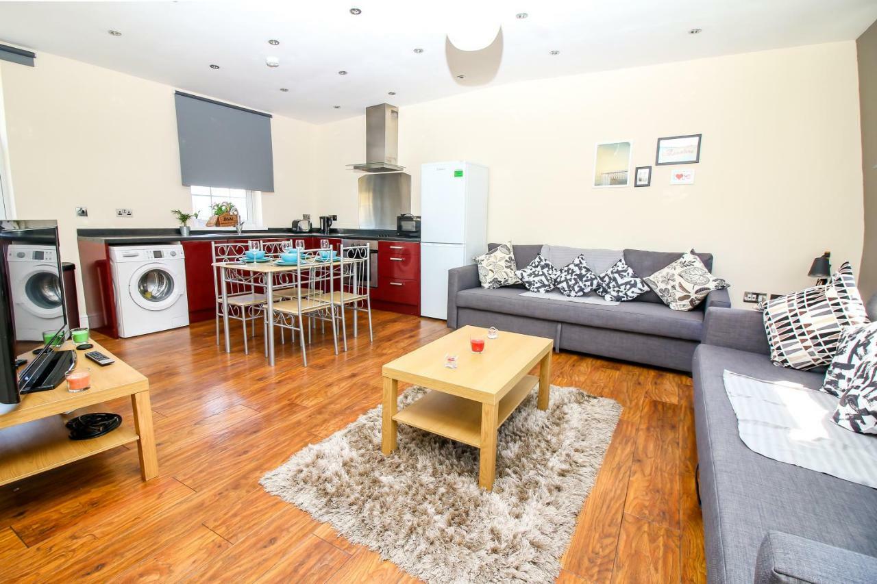 View Flat @ Liverpool St. Апартаменты *